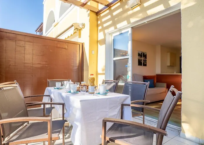 Le Village - C4 010 By Interhome Saint-Raphaël